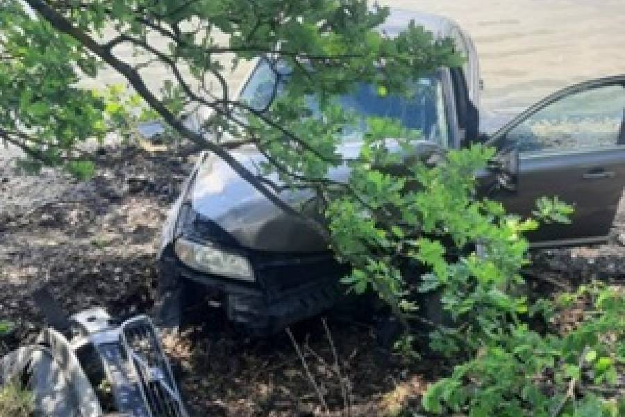 Cizinec havaroval u rybníka Nuzov. Nadýchal bezmála 2,8 promile alkoholu